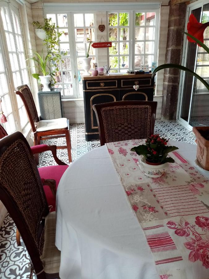 Chambre D'Hotes Acces Separe Et Possibilite Table D'Hotes Sur Reservation Apartment Ver  Bagian luar foto