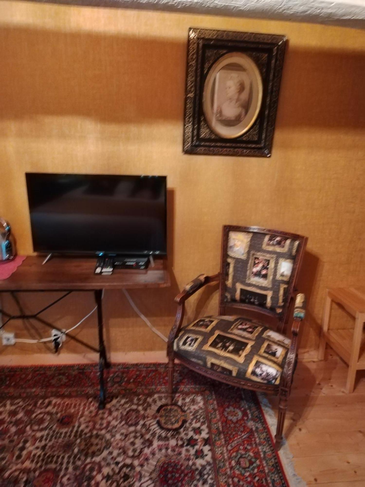 Chambre D'Hotes Acces Separe Et Possibilite Table D'Hotes Sur Reservation Apartment Ver  Bagian luar foto